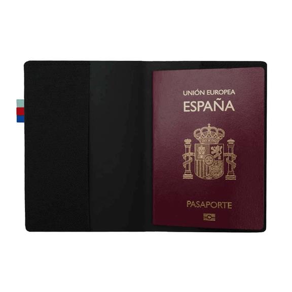 Passport Cover Black 4