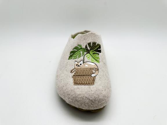 Slippers Maybe Cat Under Palms Beige 4