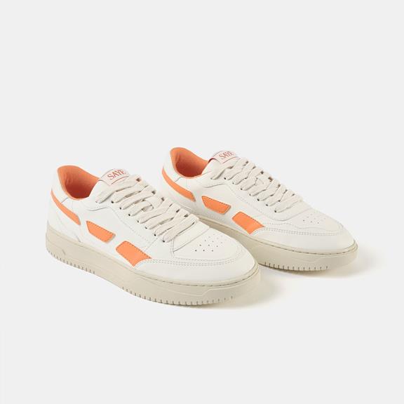 Sneaker Modelo '82 Gember Oranje from Shop Like You Give a Damn