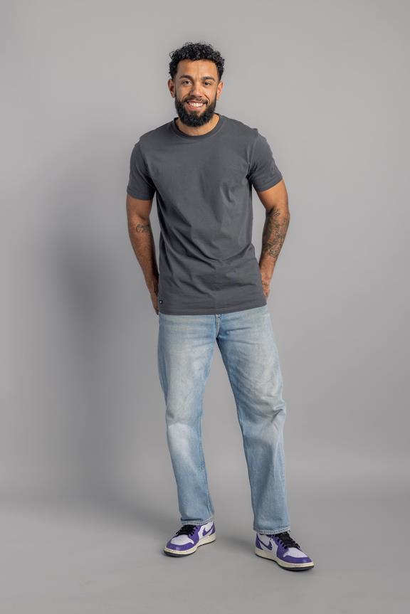 T-Shirt Premium Blank Slim Basaltgrijs 3