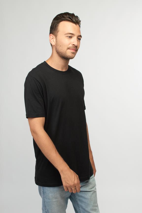 T-Shirt Basic Schwarz 4