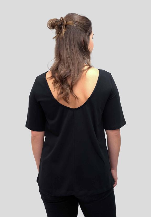 T-Shirt Hydrangea Black from Shop Like You Give a Damn