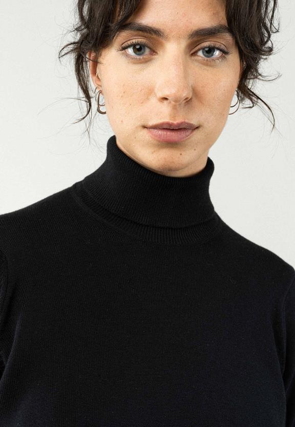 Turtleneck Mayura Black from Shop Like You Give a Damn