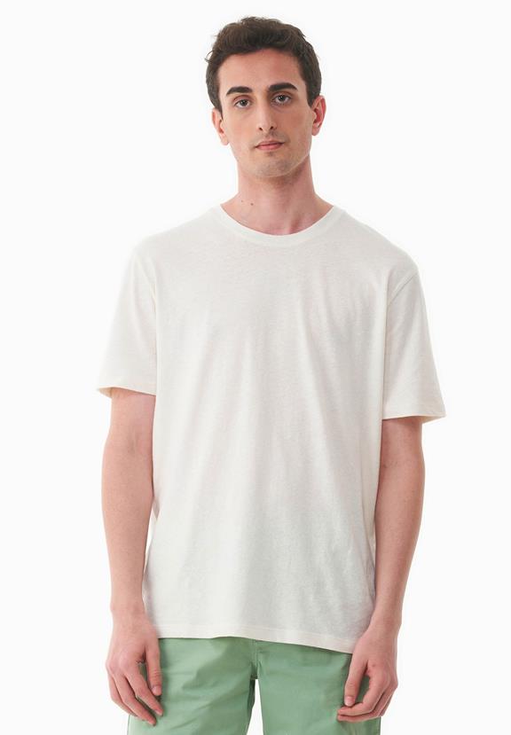 T-Shirt Off White via Shop Like You Give a Damn