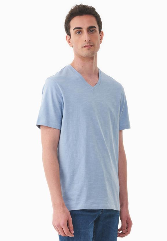 T-Shirt Basic V-Neck Ice Blue from Shop Like You Give a Damn