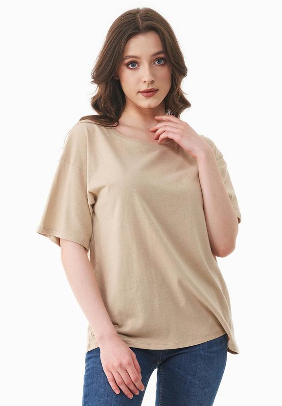 T-Shirt Soft Beige via Shop Like You Give a Damn