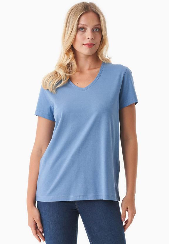 T-Shirt Basic V-Neck Coronet Blue from Shop Like You Give a Damn