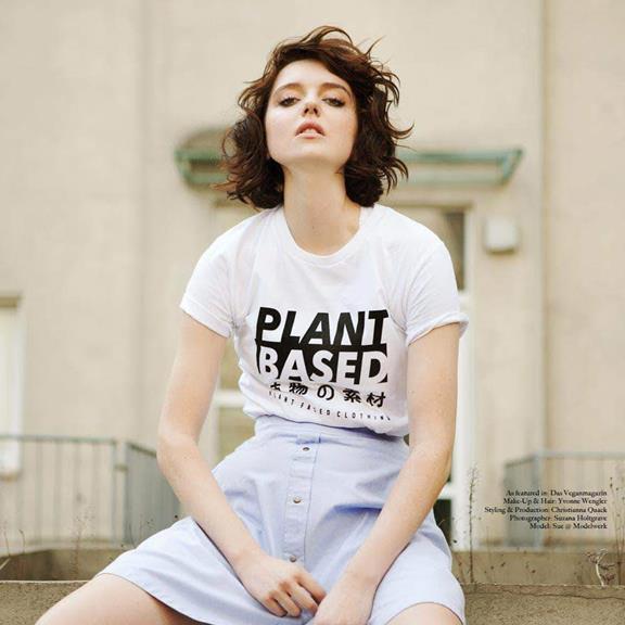 T-Shirt Plant Based Kanji Weiß 3