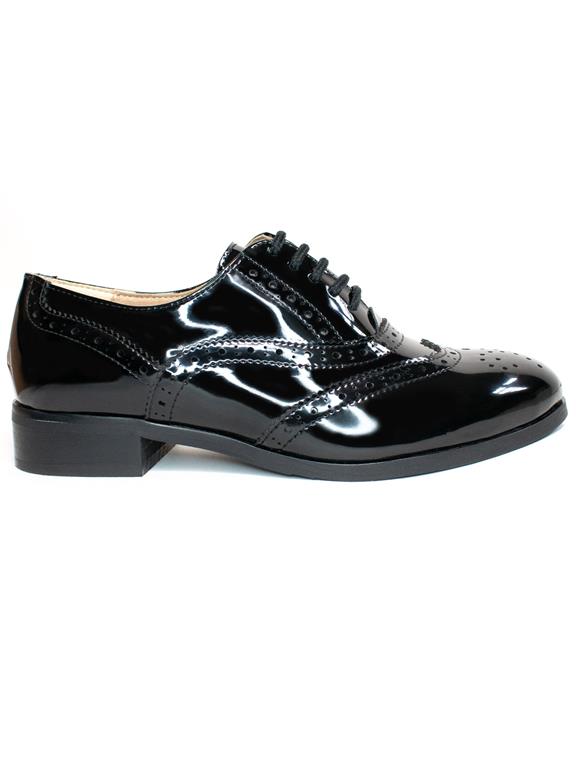 Oxford-Brogues Lakzwart from Shop Like You Give a Damn