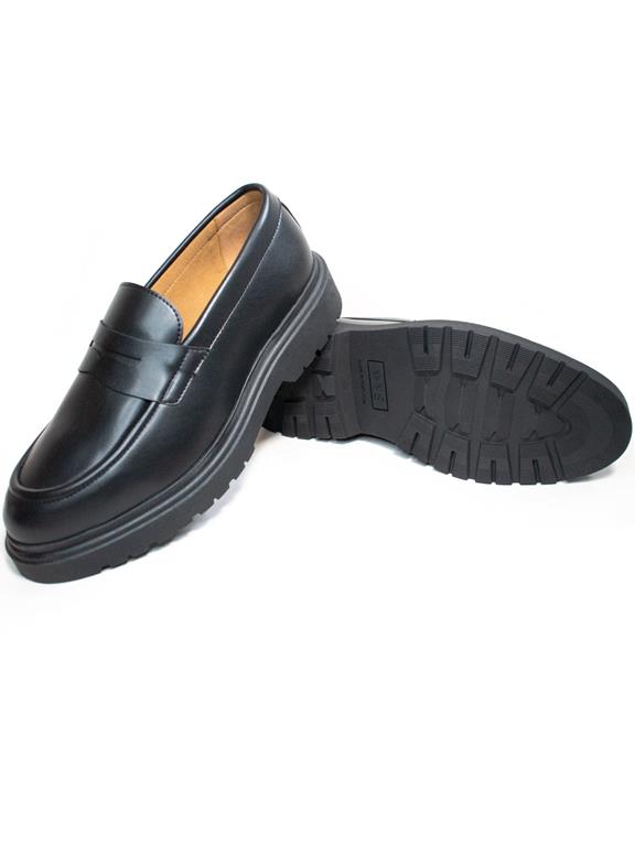 Loafers Chunky Sole Zwart from Shop Like You Give a Damn