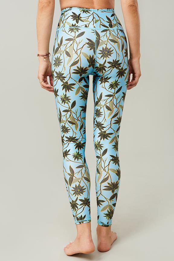 Legging Bedrukt Tropic Dahlia Lichtblauw from Shop Like You Give a Damn