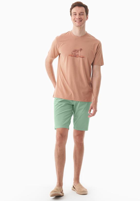 Slim-Fit Shorts Matcha Groen via Shop Like You Give a Damn