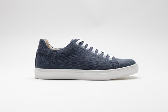 Hennep Sneaker V1 Blauw via Shop Like You Give a Damn
