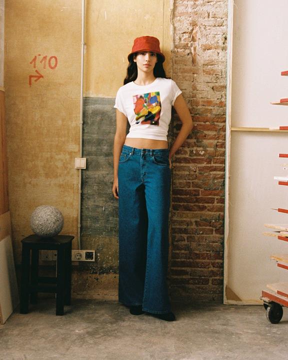 T-Shirt Feuz Ida Kleurrijke Bloem from Shop Like You Give a Damn