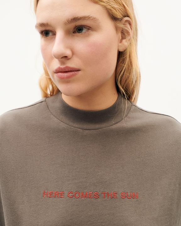 T-Shirt Here Comes The Sun Grey from Shop Like You Give a Damn