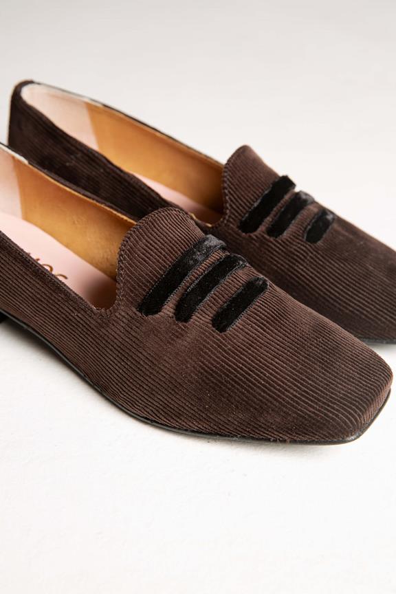 Loafers Corduroy Bruin from Shop Like You Give a Damn