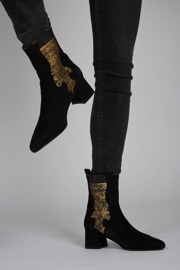 Boots Elastic Gold & Black from Shop Like You Give a Damn