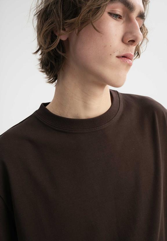 T-Shirt Oversized Bhajan Dark Brown from Shop Like You Give a Damn