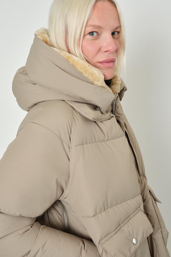 Puffer Jacket Lyndon Pale Olive from Shop Like You Give a Damn