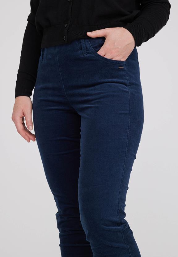 Broek Kelly Corduroy Medium Lengte Marineblauw from Shop Like You Give a Damn