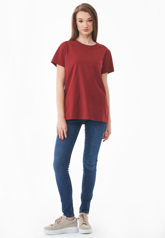 T-Shirt Basic Merlot from Shop Like You Give a Damn