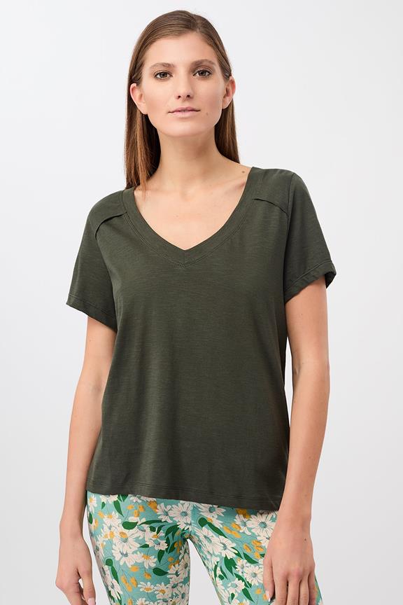 T-Shirt De Nieuwe V-Hals Jungle Groen from Shop Like You Give a Damn