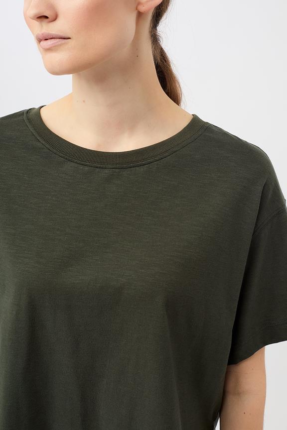 T-Shirt Boxy Jungle Olive Green from Shop Like You Give a Damn