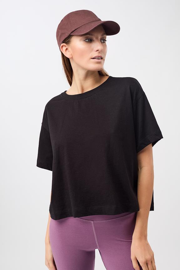 T-Shirt Boxy Black via Shop Like You Give a Damn