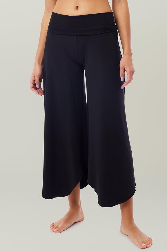 Pants Tulip Black via Shop Like You Give a Damn