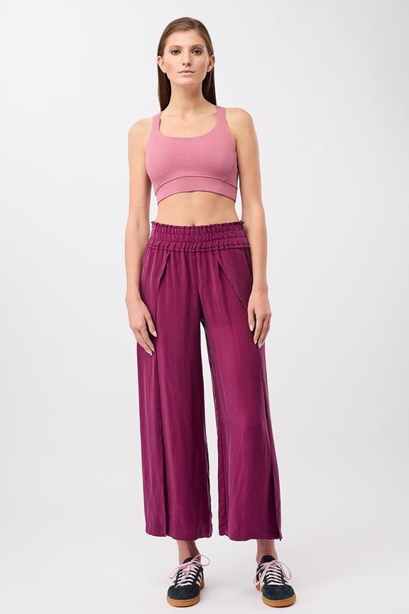 Broek Bali Cherry Donker Roze via Shop Like You Give a Damn