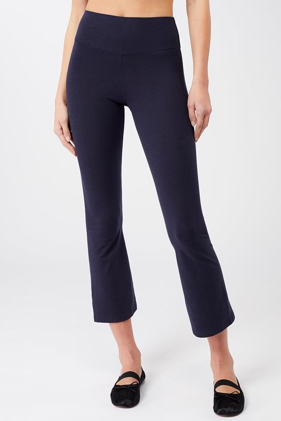 Broek Cropped Flared Night Sky Navy from Shop Like You Give a Damn