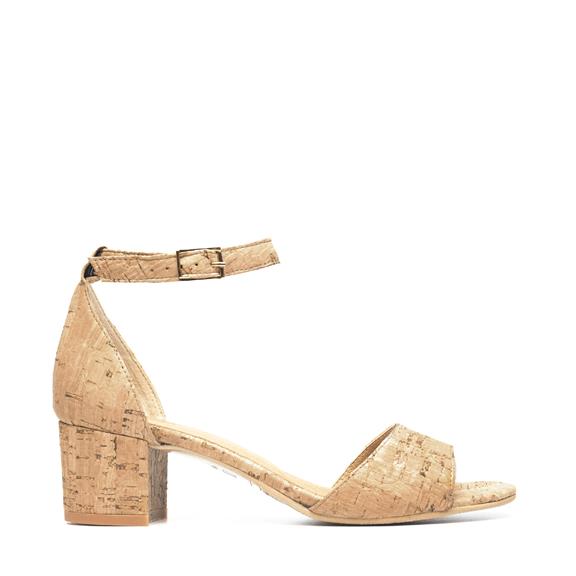 Sandalen Cora Kurk Bruin via Shop Like You Give a Damn