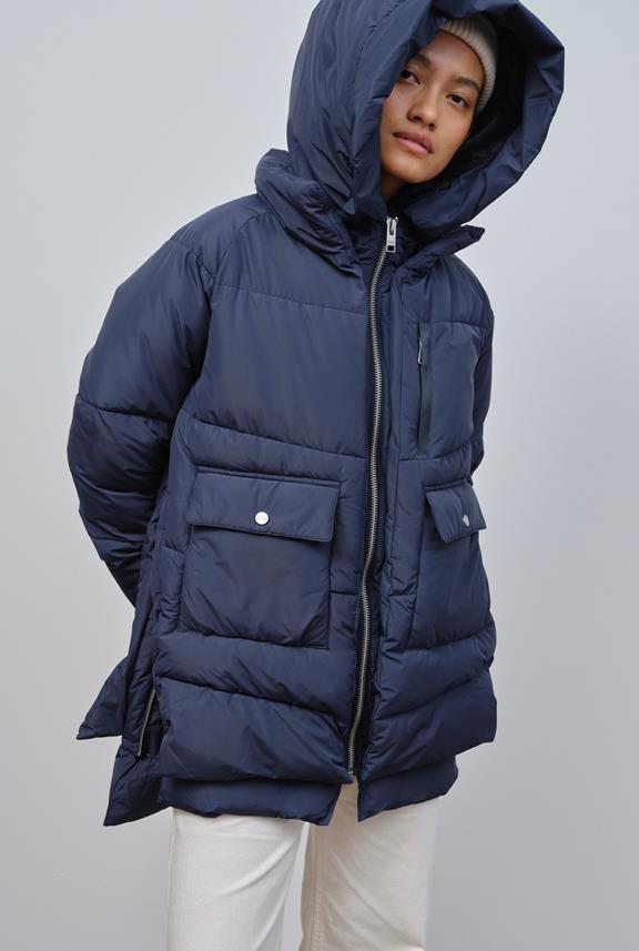 Puffer Jacket Lyndon Dark Navy via Shop Like You Give a Damn