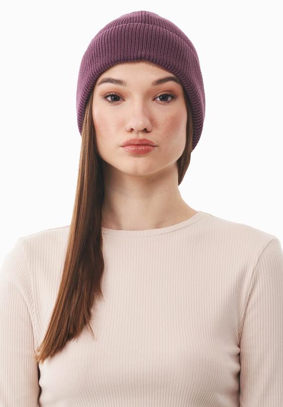 Beanie Unisex Gebreid Donker Vijg Paars via Shop Like You Give a Damn