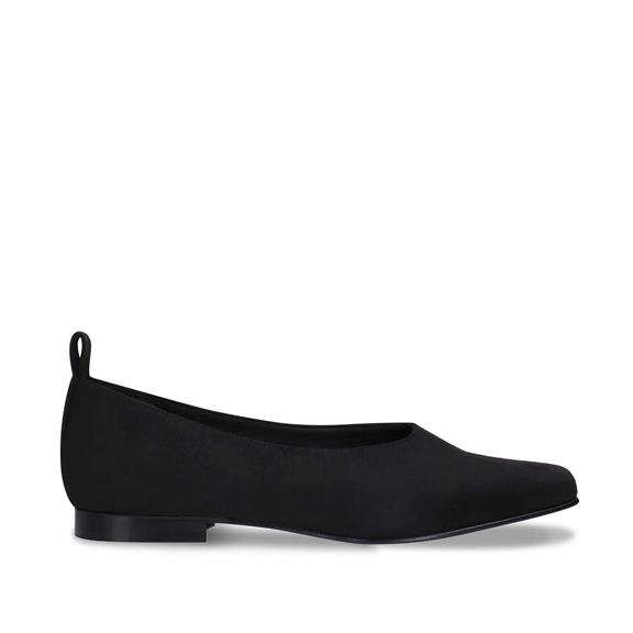 Ballerinas Melita Black via Shop Like You Give a Damn