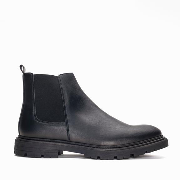 Chelsea Boots Lukas Black via Shop Like You Give a Damn