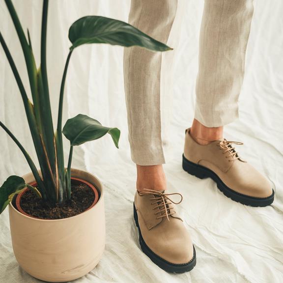 Veterschoenen Adrien Beige from Shop Like You Give a Damn