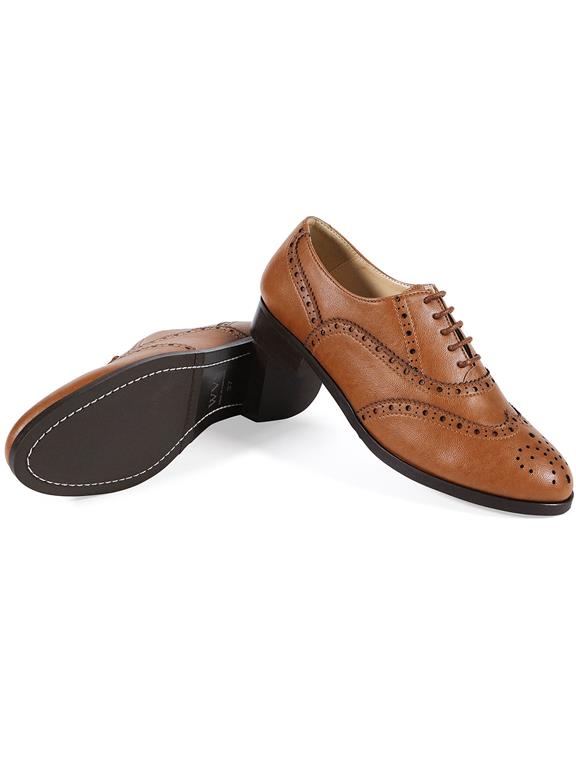 Schoenen Dames Oxford Brogues Brede Pasvorm Bruin from Shop Like You Give a Damn