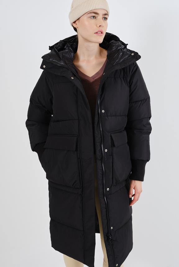 Ry Puffer Parka Zwart via Shop Like You Give a Damn