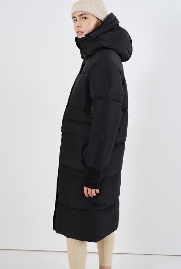 Ry Puffer Parka Zwart from Shop Like You Give a Damn