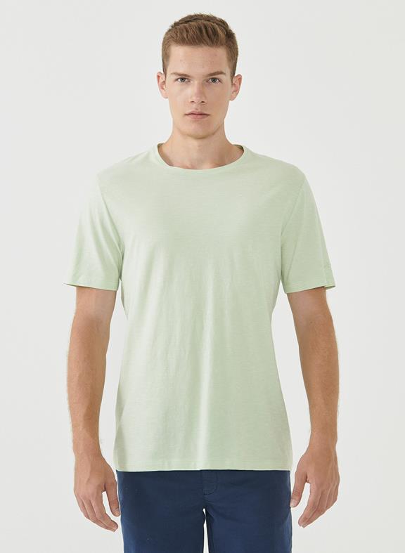 T-Shirt Basic Saliegroen via Shop Like You Give a Damn