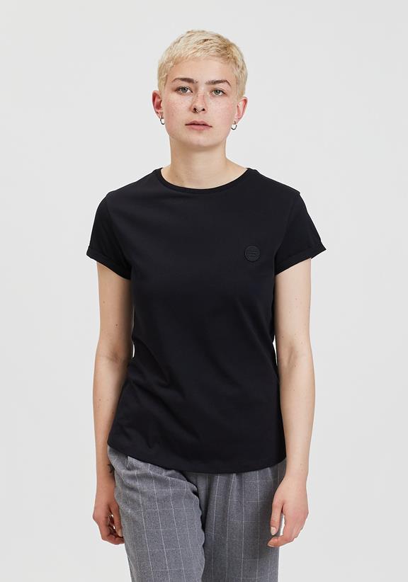 T-Shirt Patch Zwart 1