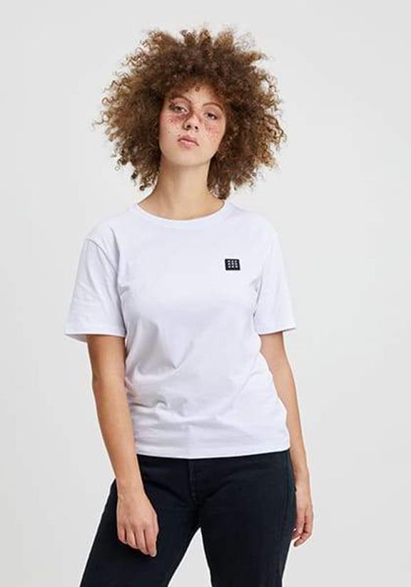T-Shirt Logo Block Patch White 1