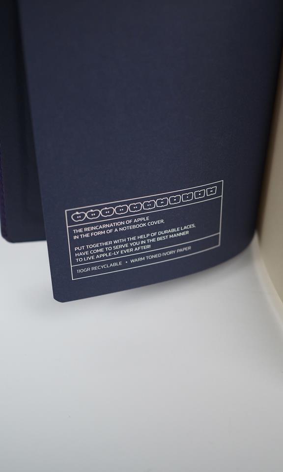 Notitieboek Cosmic Breast Mini Marineblauw from Shop Like You Give a Damn