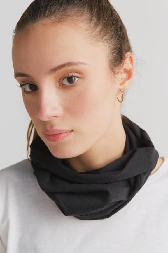 Tube Sjaal Unisex Zwart from Shop Like You Give a Damn