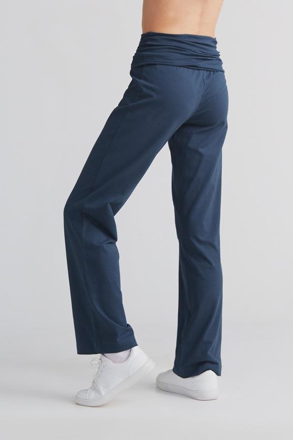 Broek Met Omslagband Marineblauw from Shop Like You Give a Damn