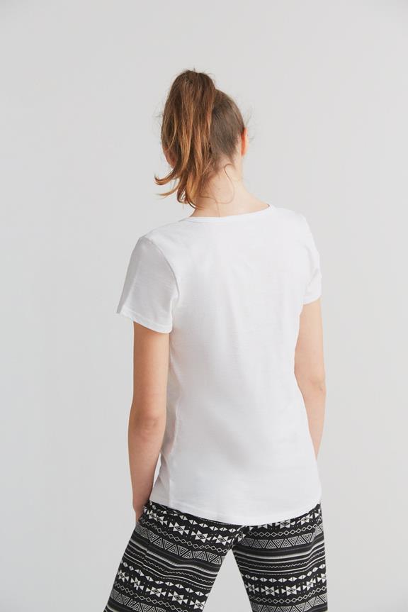 T-Shirt V-Hals FlammÃ© Naturel Wit from Shop Like You Give a Damn