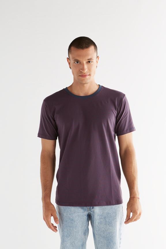 T-Shirt Basic Indigo Paars via Shop Like You Give a Damn