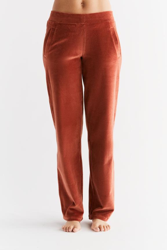 Broek Rechte Pijp Nicky Tabasco Rood via Shop Like You Give a Damn