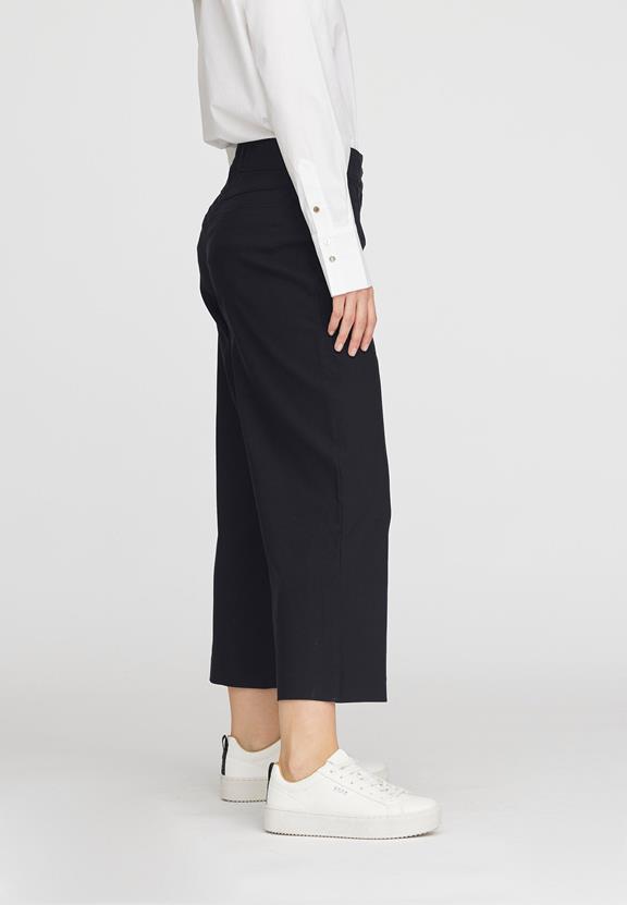 Crop Broek Los Lester Zwart from Shop Like You Give a Damn